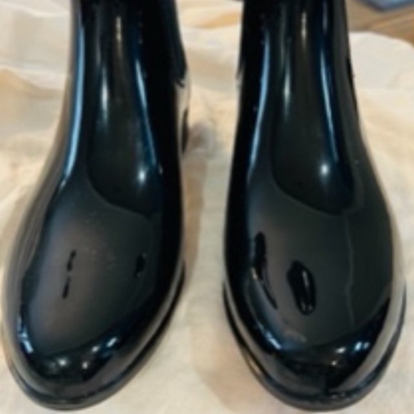 Michael Kors Rainboots - Picture 2 of 5